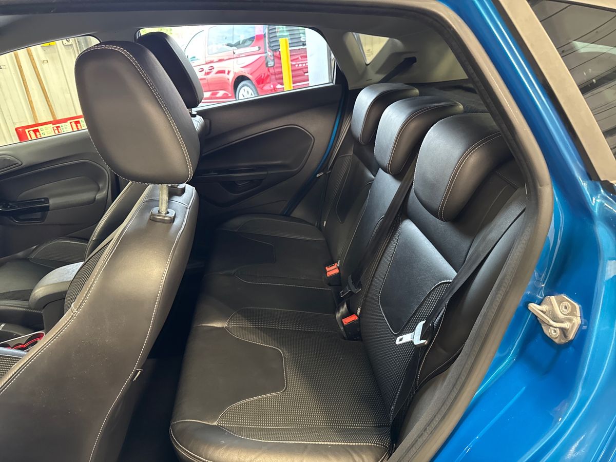 Used Ford Fiesta 2014 for sale - 77791150: Photo 28