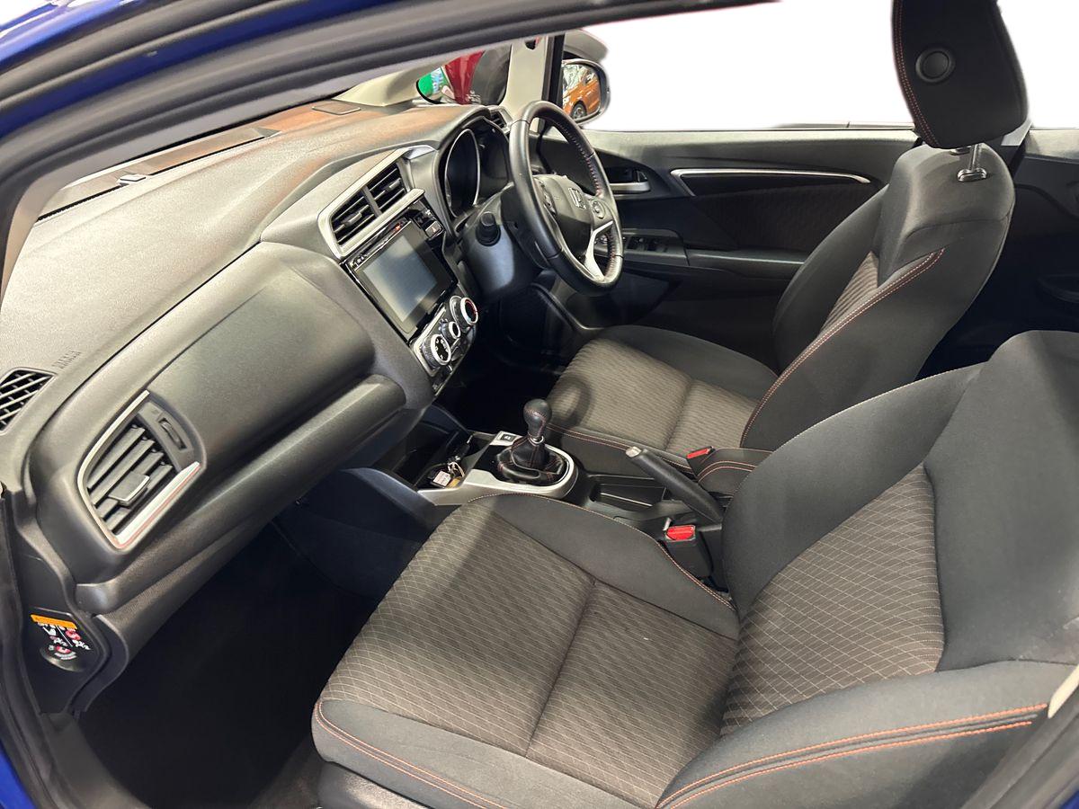 Used Honda Jazz 2018 for sale - 76623408: Photo 18