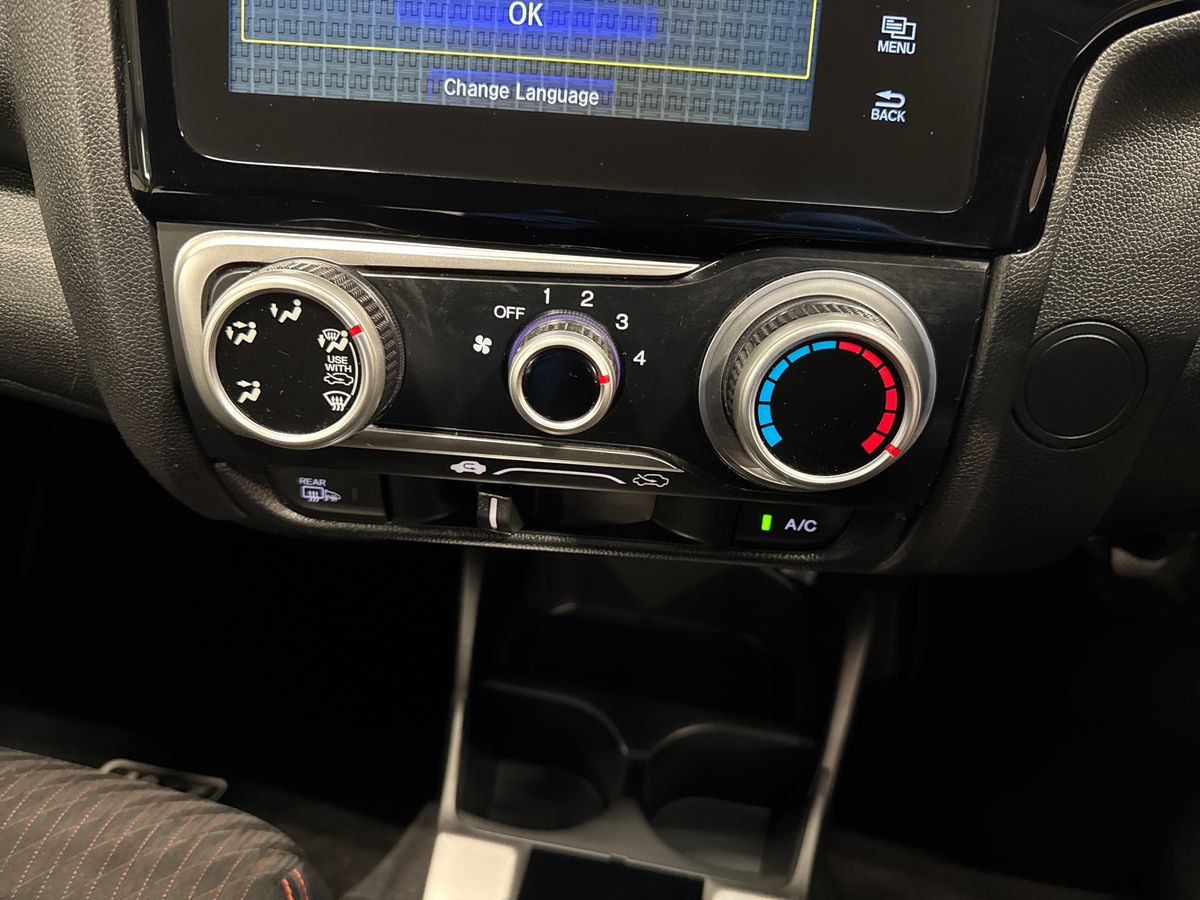 Used Honda Jazz 2018 for sale - 76623408: Photo 26