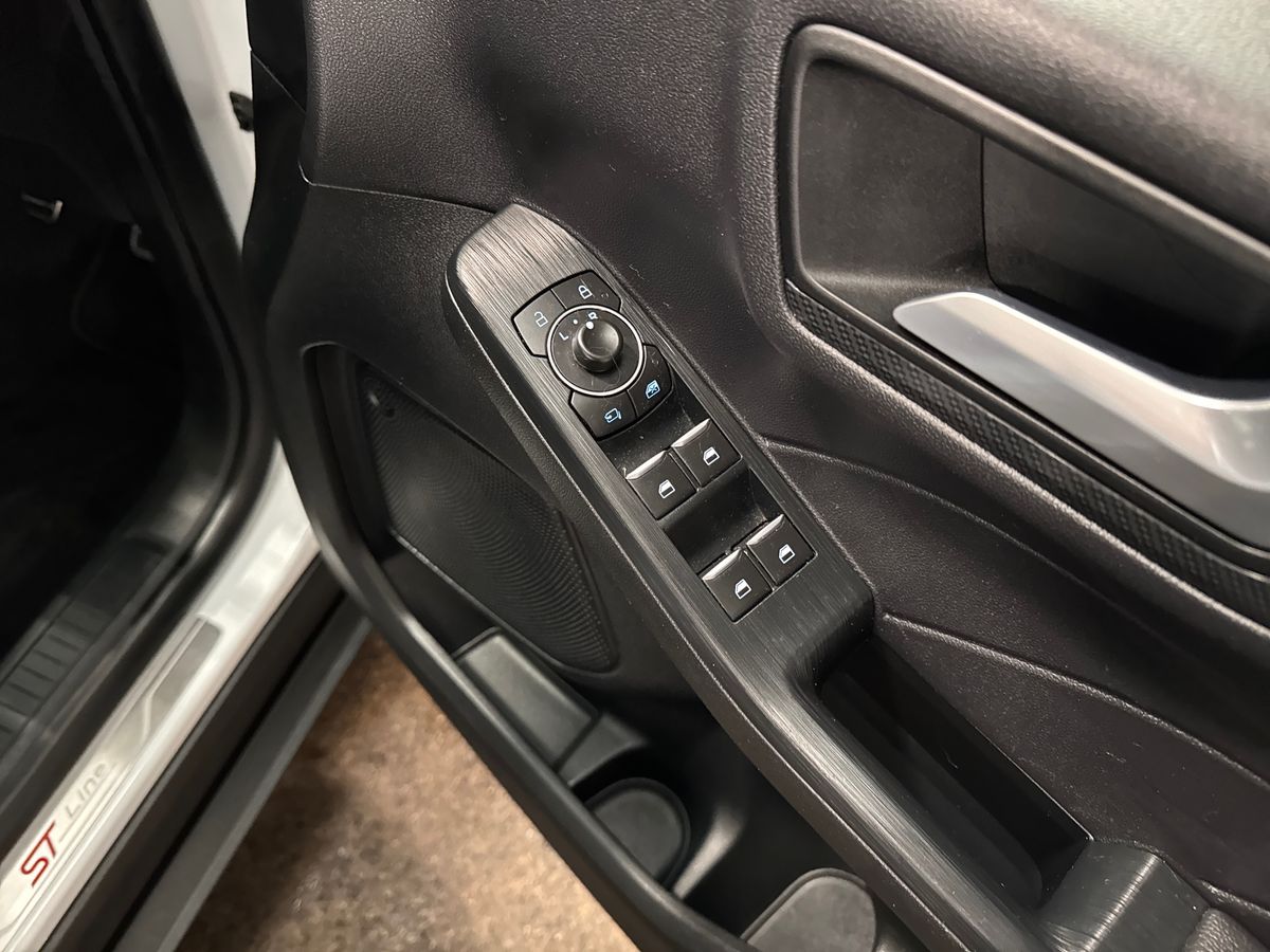 Used Ford Kuga 2023 for sale - 76384354: Photo 24