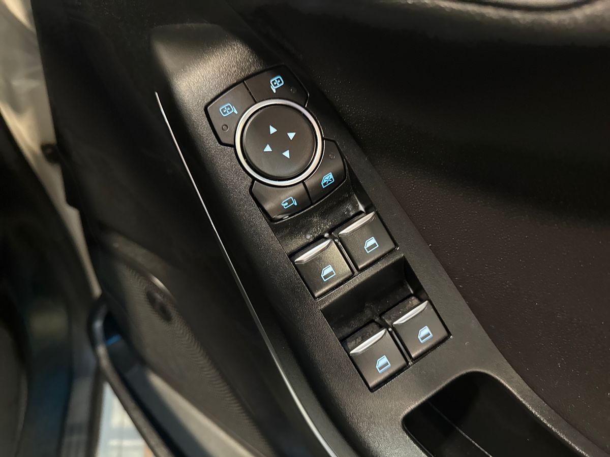 Used Ford Fiesta 2021 for sale - 76640139: Photo 24