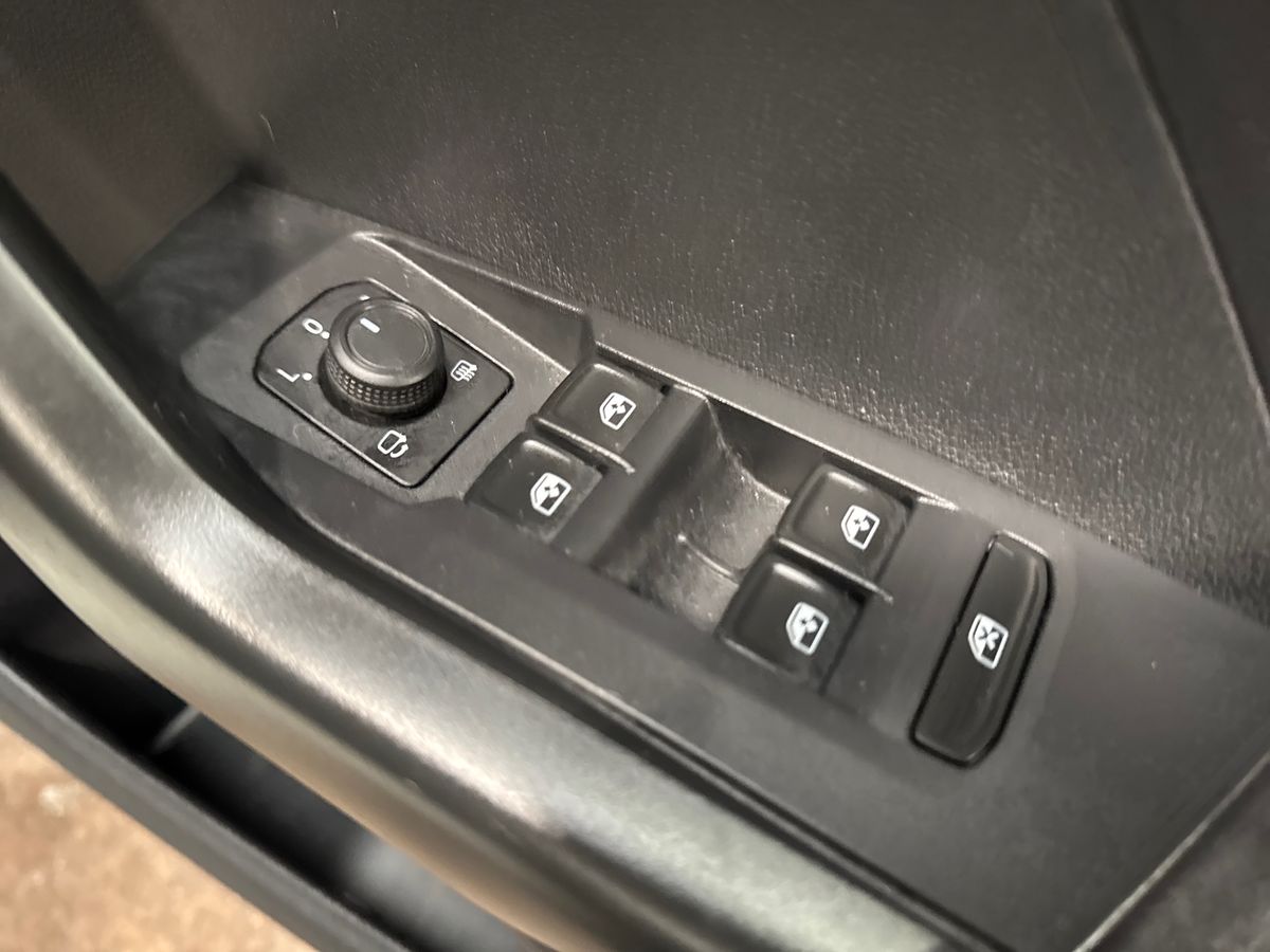 Used Volkswagen T-Cross 2024 for sale - 77934270: Photo 24