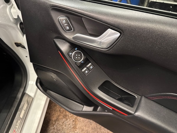 Used Ford Fiesta 2019 for sale - 76203739: Photo 24
