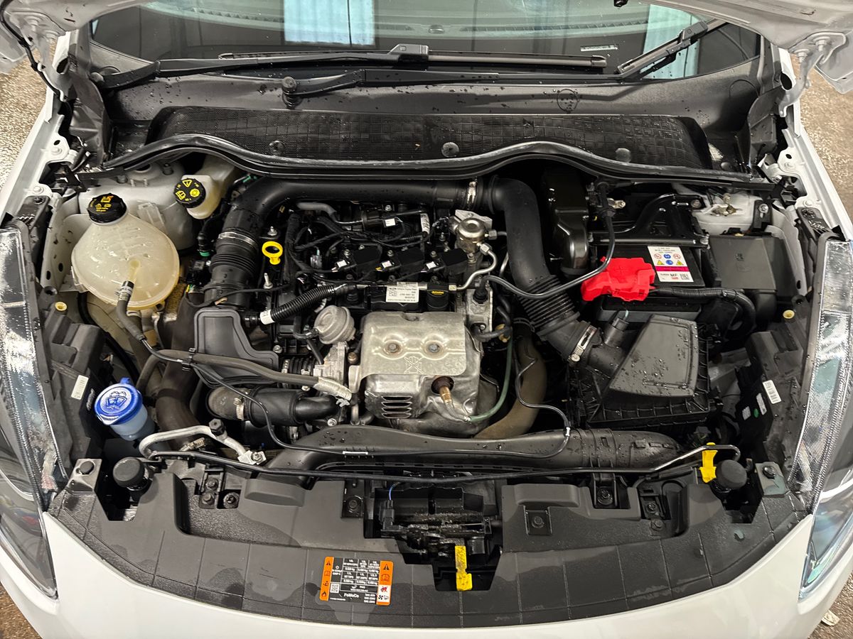 Vehicle 33