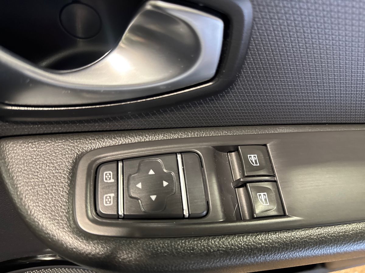 Used Renault Clio 2018 for sale - 77512659: Photo 24