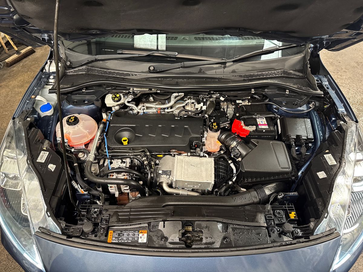 Vehicle 33