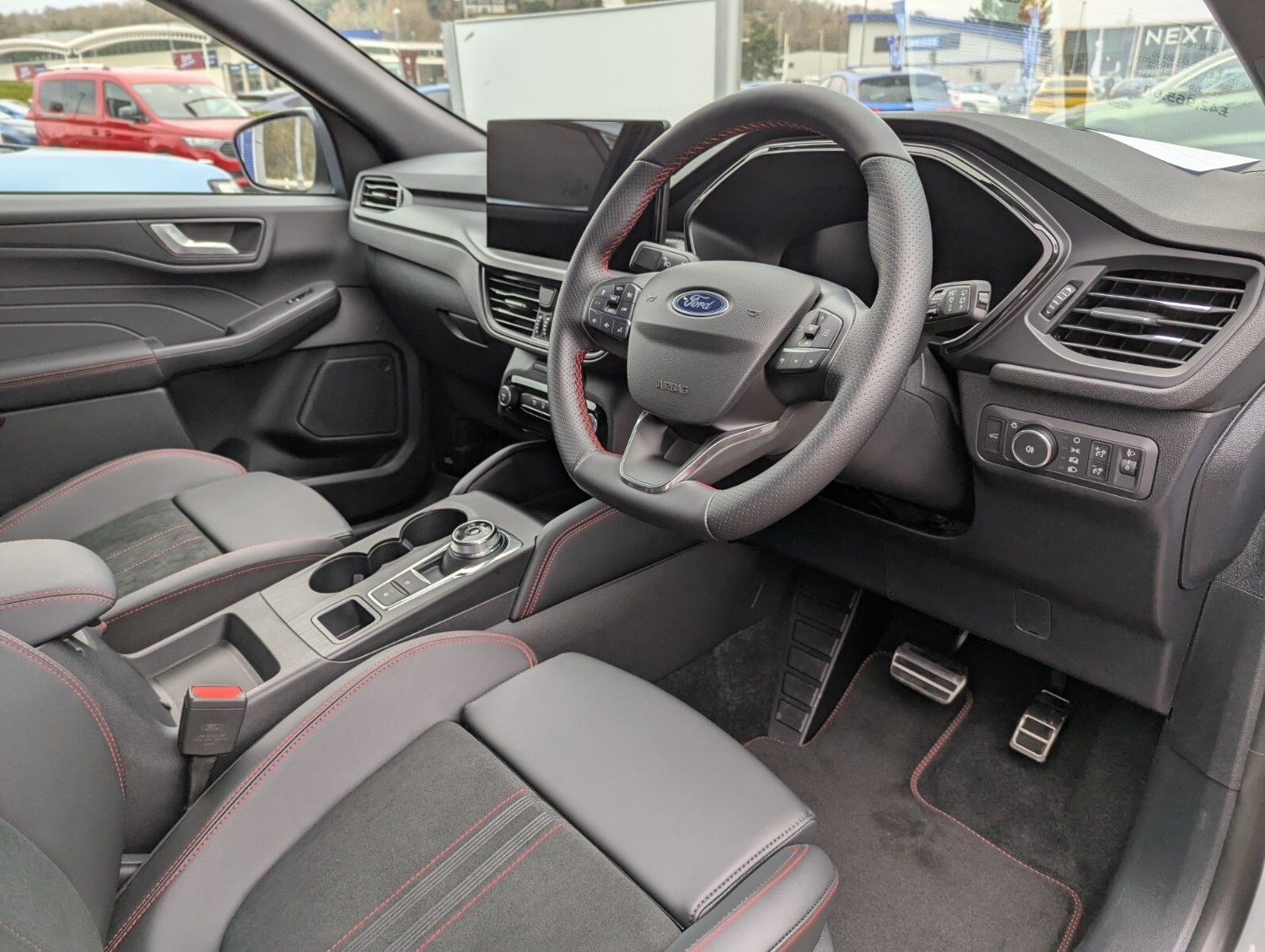 2025 Ford Kuga 2.5 FHEV 4WD ST-Line X 5dr CVT Estate Hybrid Automatic - Picture 16 of 24