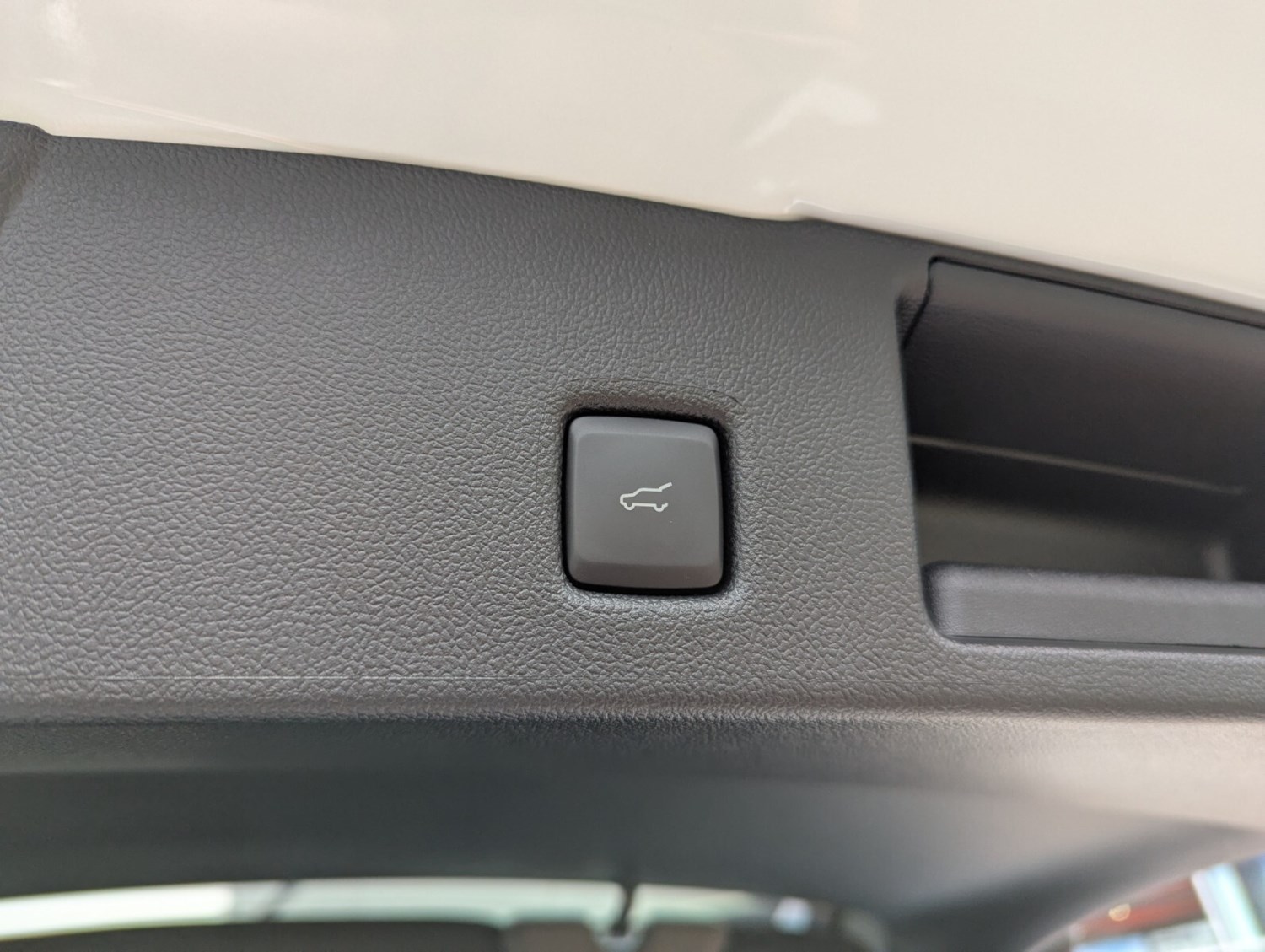2025 Ford Kuga 2.5 FHEV 4WD ST-Line X 5dr CVT Estate Hybrid Automatic - Picture 9 of 24