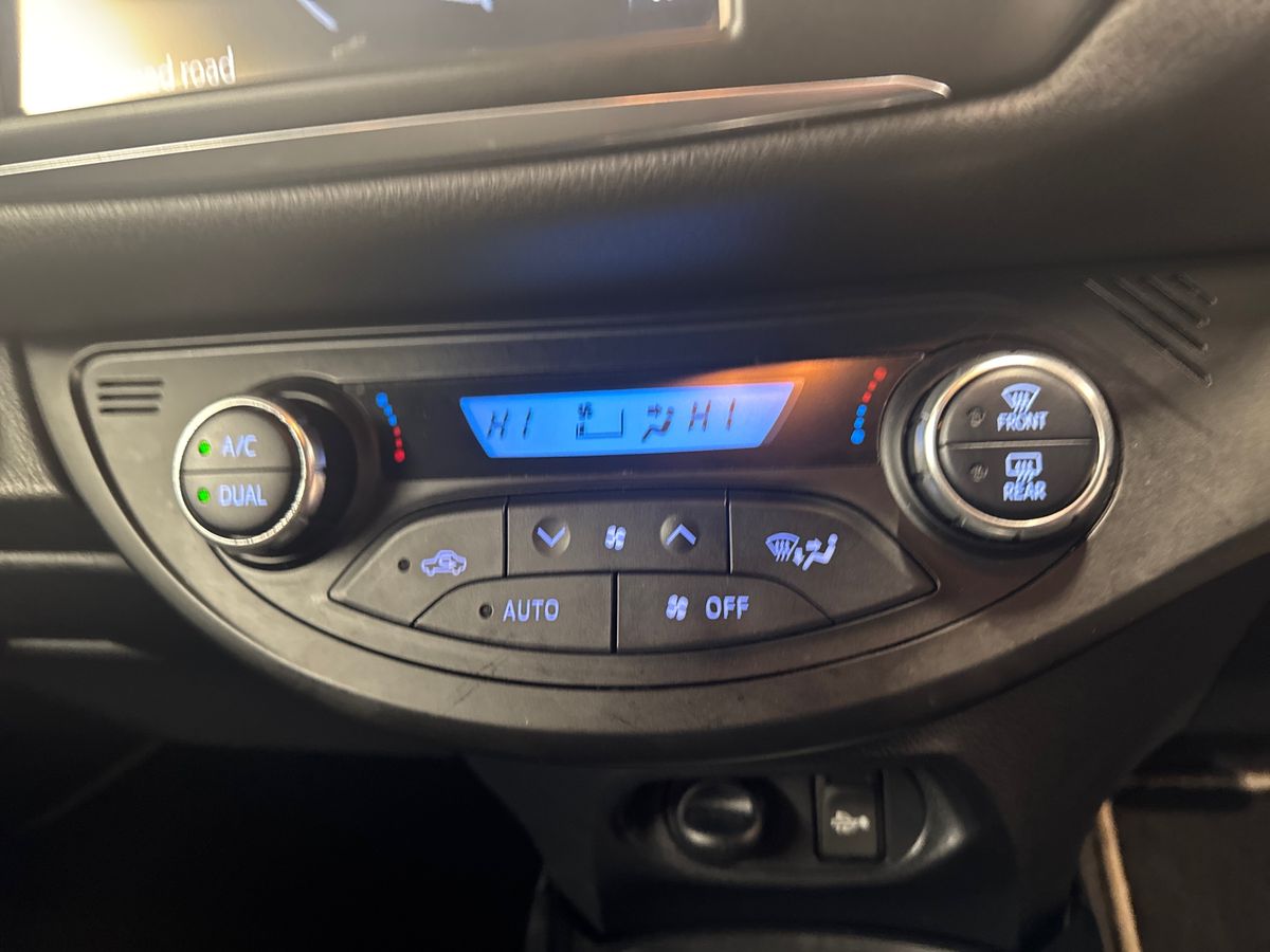 Used Toyota Yaris 2017 for sale - 77406225: Photo 26