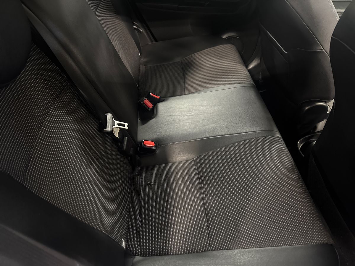 Used Toyota Yaris 2017 for sale - 77406225: Photo 28