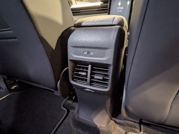 Used Ford Explorer 2025 for sale - 75391665: Photo 17