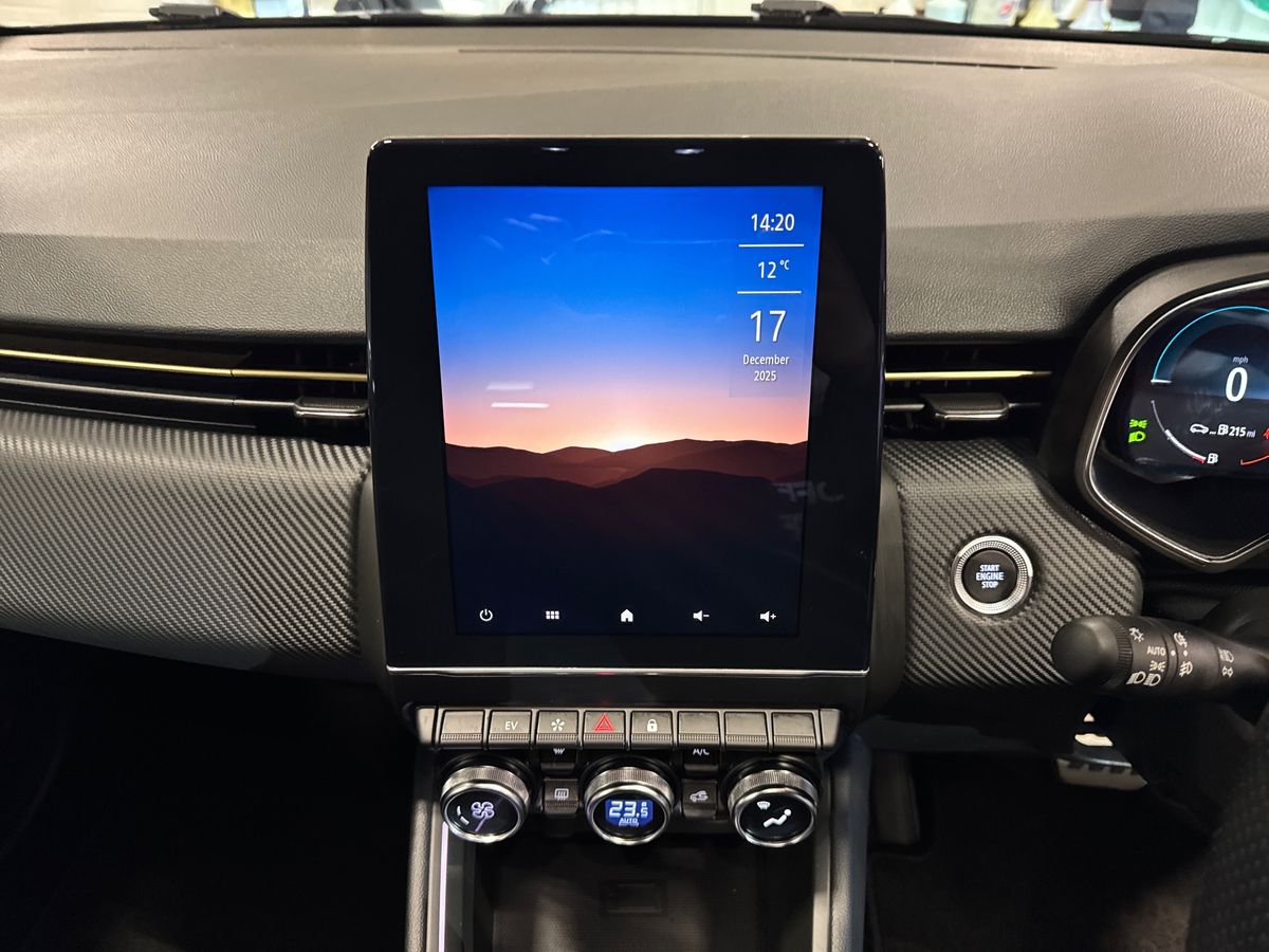 Used Renault Clio 2023 for sale - 76977665: Photo 25