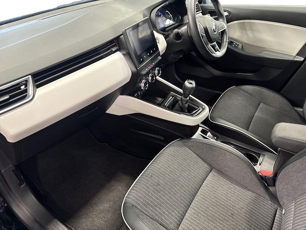 Used Renault Clio 2021 for sale - 76297288: Photo 18