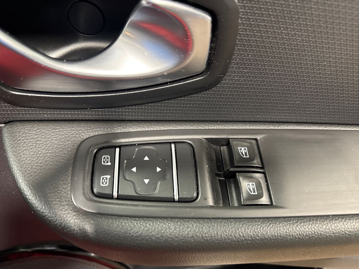 Used Renault Clio 2019 for sale - 77004931: Photo 24