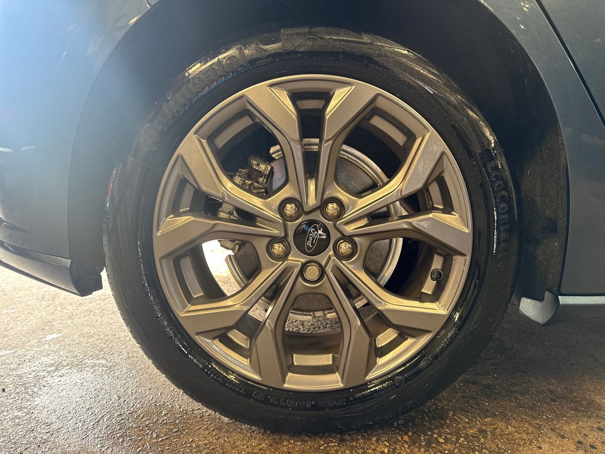 Used Ford Focus 2023 for sale - 77995122: Photo 13