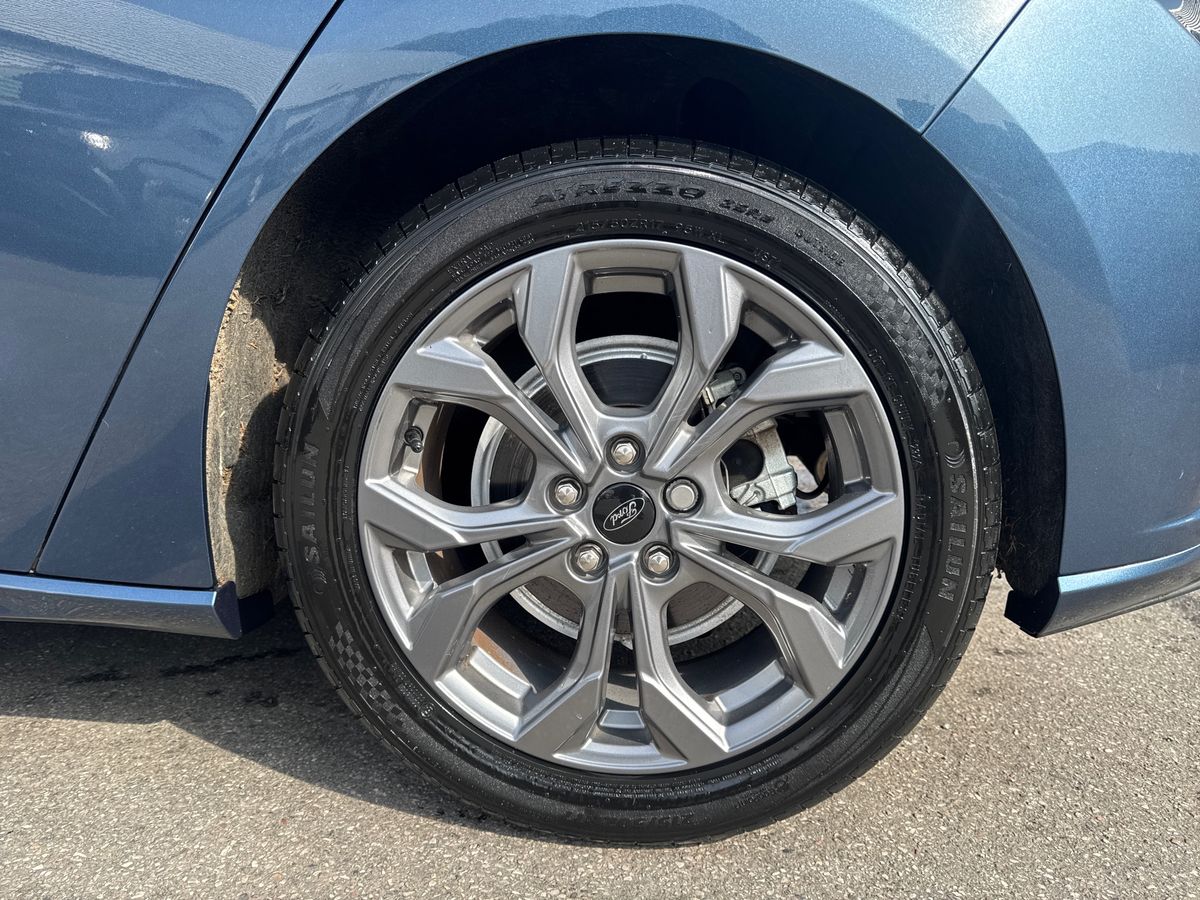 Used Ford Focus 2023 for sale - 77995122: Photo 15