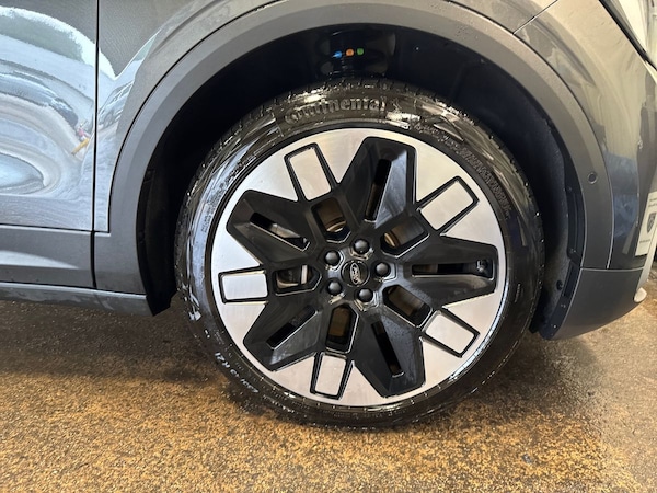Used Ford Explorer 2024 for sale - 75056357: Photo 11