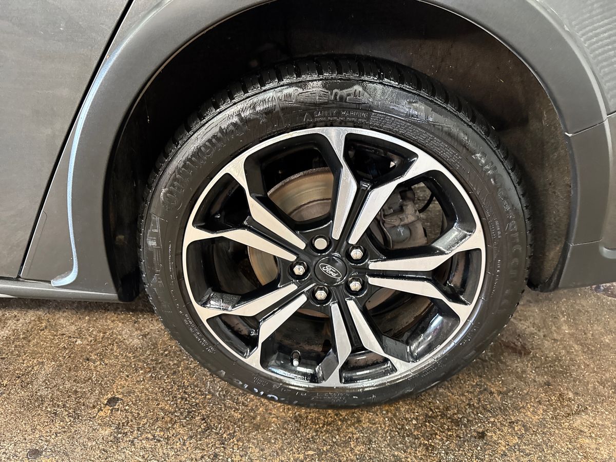 Used Ford Focus 2020 for sale - 76203880: Photo 14
