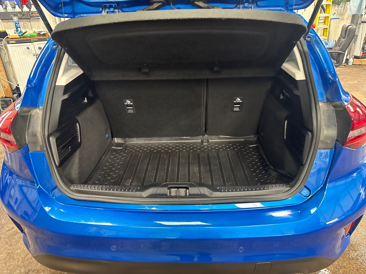 Used Ford Focus 2023 for sale - 78211938: Photo 17