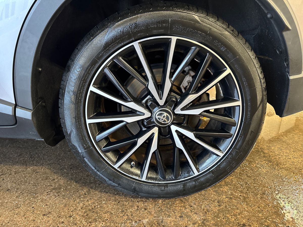 Used Toyota C-HR 2018 for sale - 76915070: Photo 13