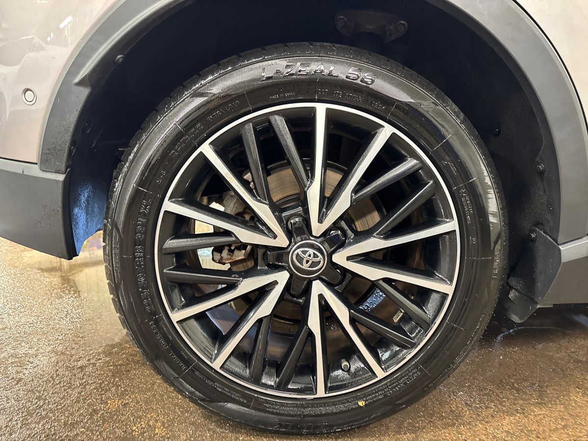 Used Toyota C-HR 2018 for sale - 76915070: Photo 14