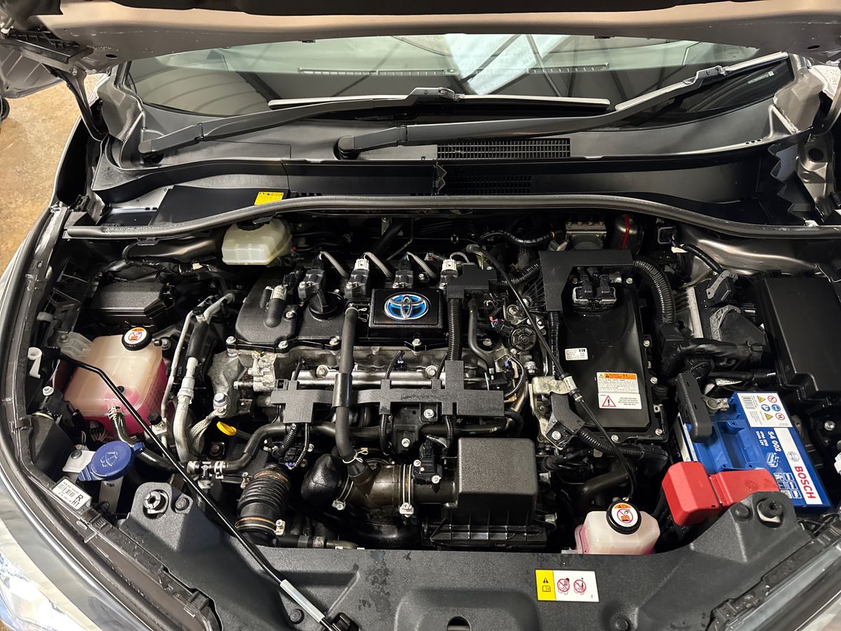 Used Toyota C-HR 2018 for sale - 76915070: Photo 33