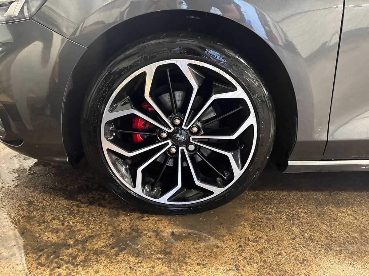 Used Ford Focus 2021 for sale - 76717437: Photo 11