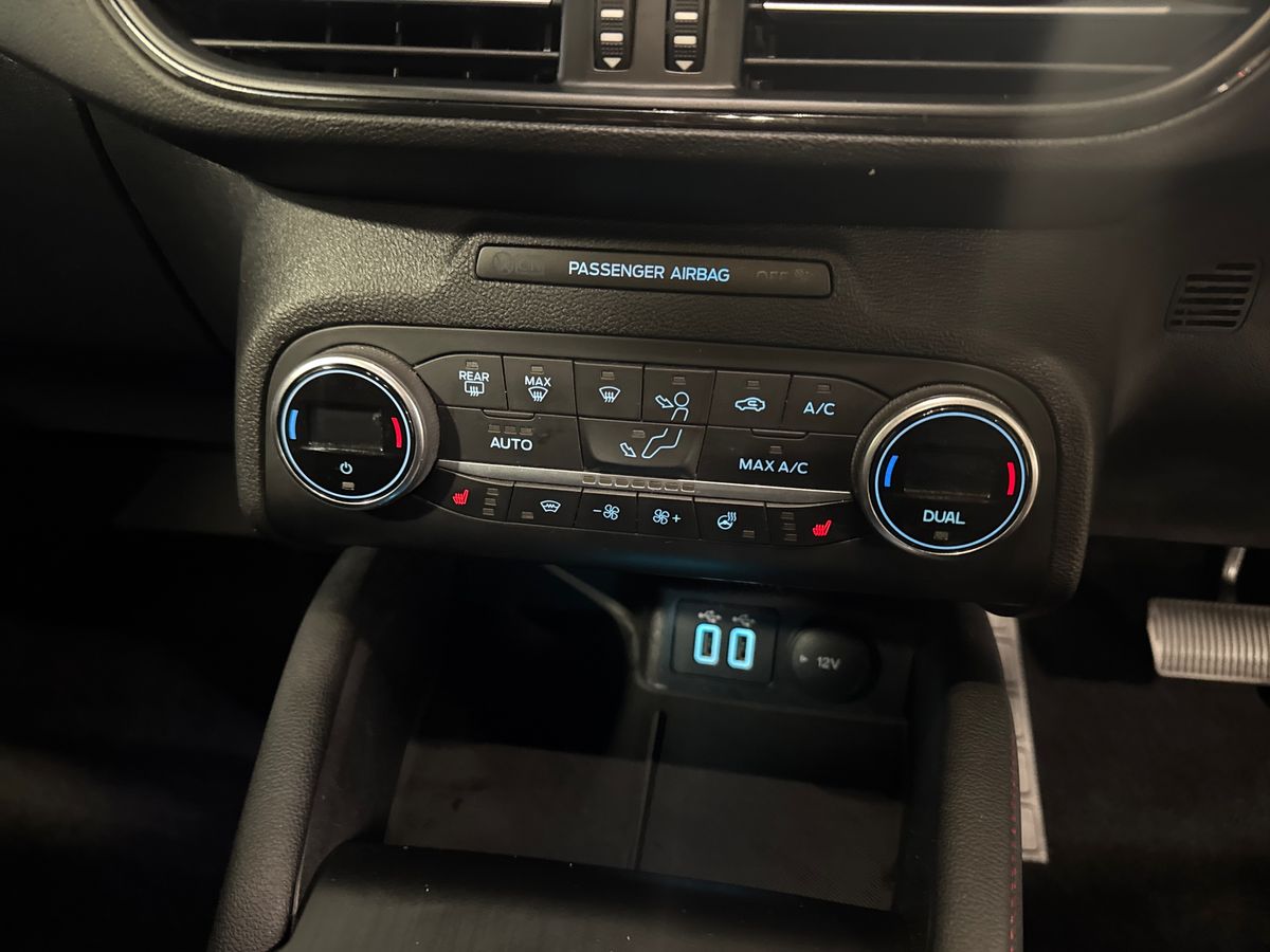 Used Ford Focus 2021 for sale - 76717437: Photo 26