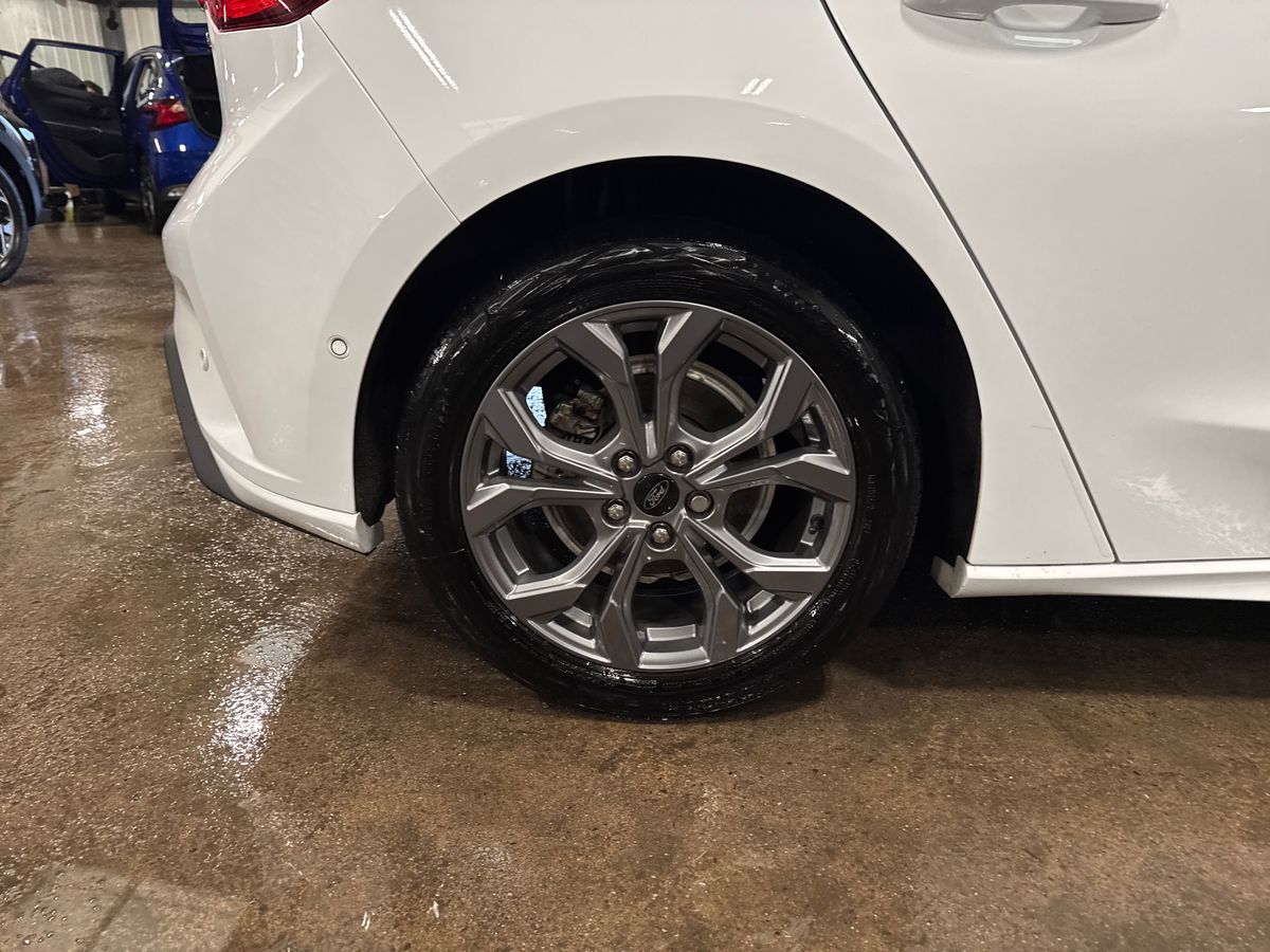 Used Ford Focus 2022 for sale - 76888748: Photo 13