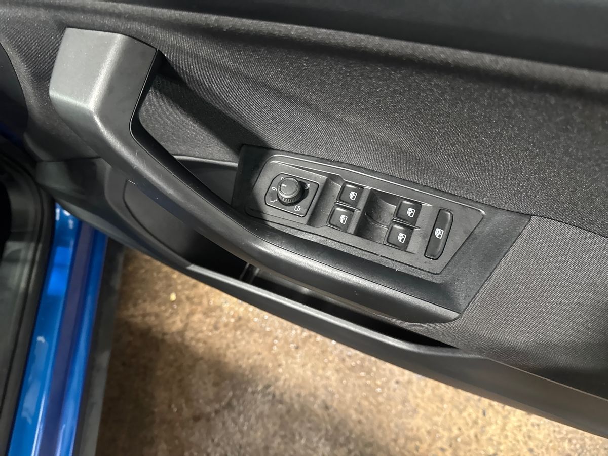 Used Volkswagen T-Roc 2022 for sale - 76954393: Photo 24