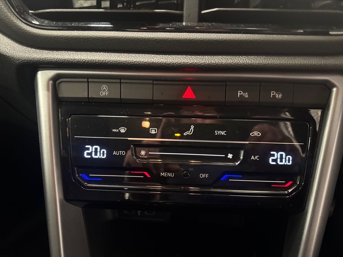 Used Volkswagen T-Roc 2022 for sale - 76954393: Photo 26