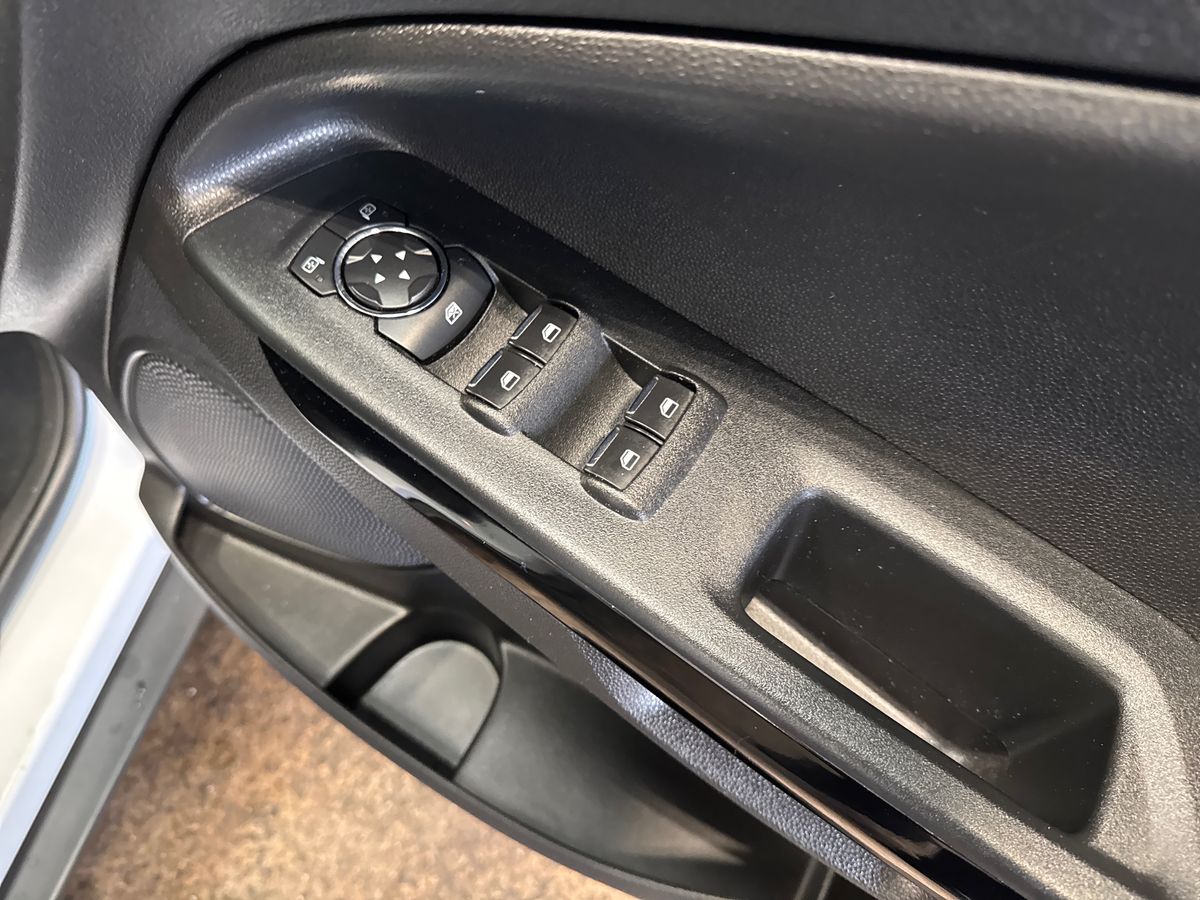 Used Ford Ecosport 2023 for sale - 78198887: Photo 24