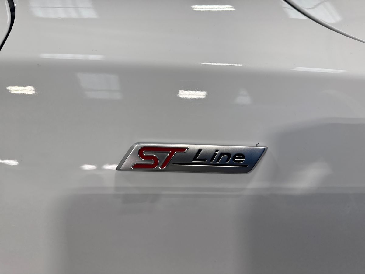 Used Ford Focus 2023 for sale - 75984749: Photo 31