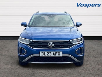 Used Volkswagen T-Roc 2023 for sale - 78743056: Photo