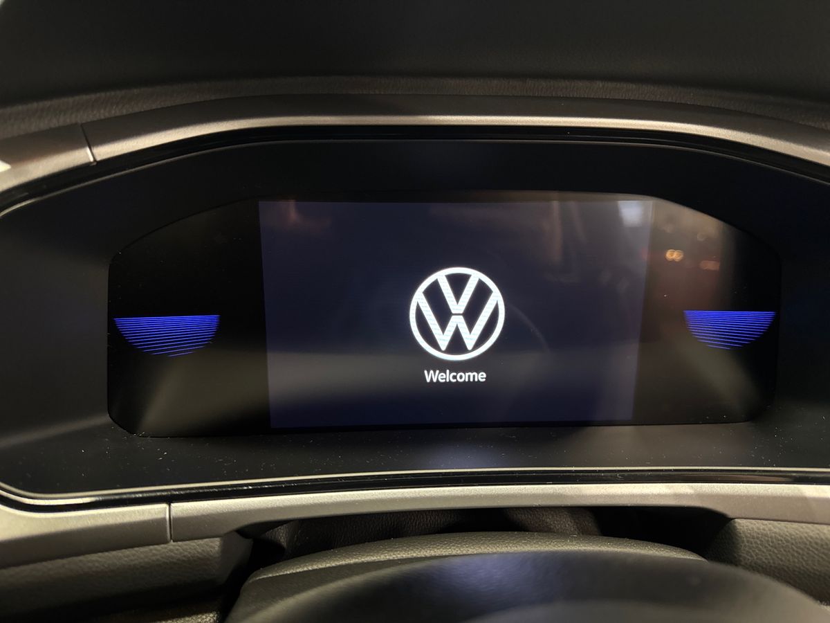 Used Volkswagen T-Roc 2023 for sale - 76999405: Photo 23