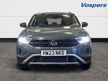 Used Volkswagen T-Roc 2023 for sale - 76999405: Photo