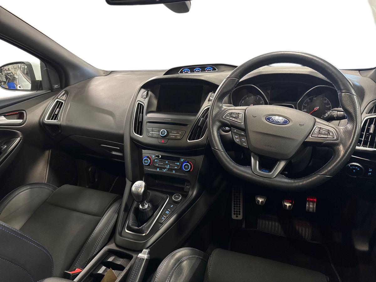 Used Ford Focus 2017 for sale - 76647827: Photo 19