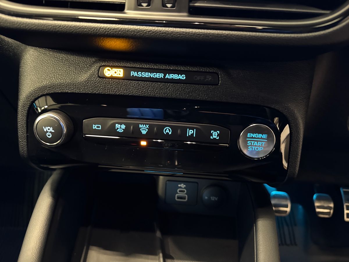 Used Ford Kuga 2025 for sale - 76635632: Photo 26