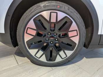 Used Ford Explorer 2024 for sale - 73207577: Photo