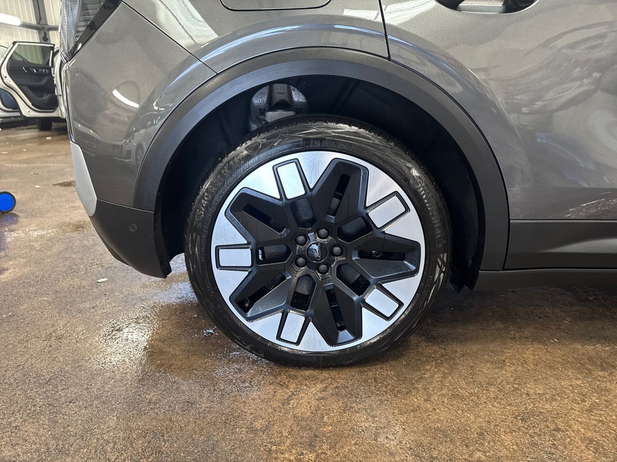 Used Ford Explorer 2024 for sale - 77934241: Photo 11