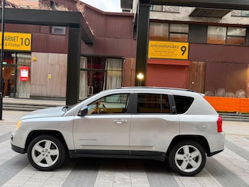 Used Jeep Compass 2011 for sale - 79388530: Photo