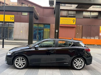 Used Lexus CT 2018 for sale - 79173863: Photo