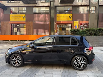 Used Volkswagen Golf 2018 for sale - 79173882: Photo