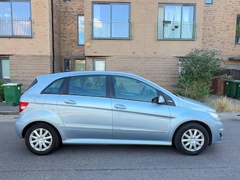 Used Mercedes-Benz B Class 2010 for sale - 79464366: Photo