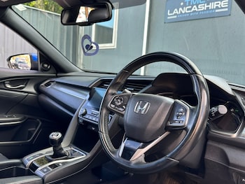 Used Honda Civic 2017 for sale - 79326632: Photo