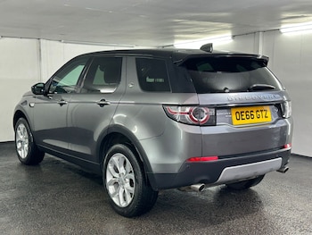 Used Land Rover Discovery Sport 2017 for sale - 79010710: Photo