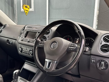 Used Volkswagen Tiguan 2014 for sale - 79205422: Photo