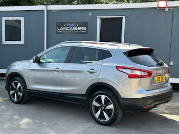 Used Nissan Qashqai 2016 for sale - 79326637: Photo