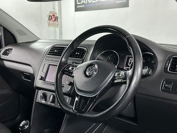 Used Volkswagen Polo 2017 for sale - 78997724: Photo