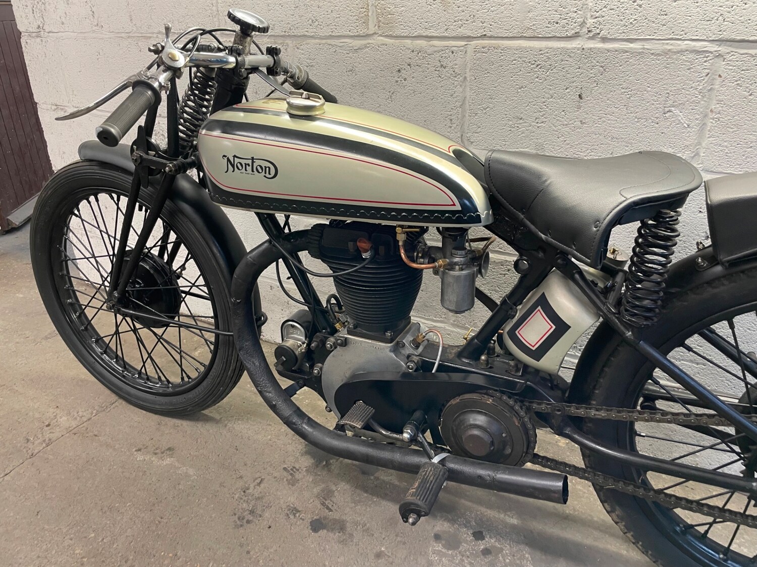 Norton MODEL 18